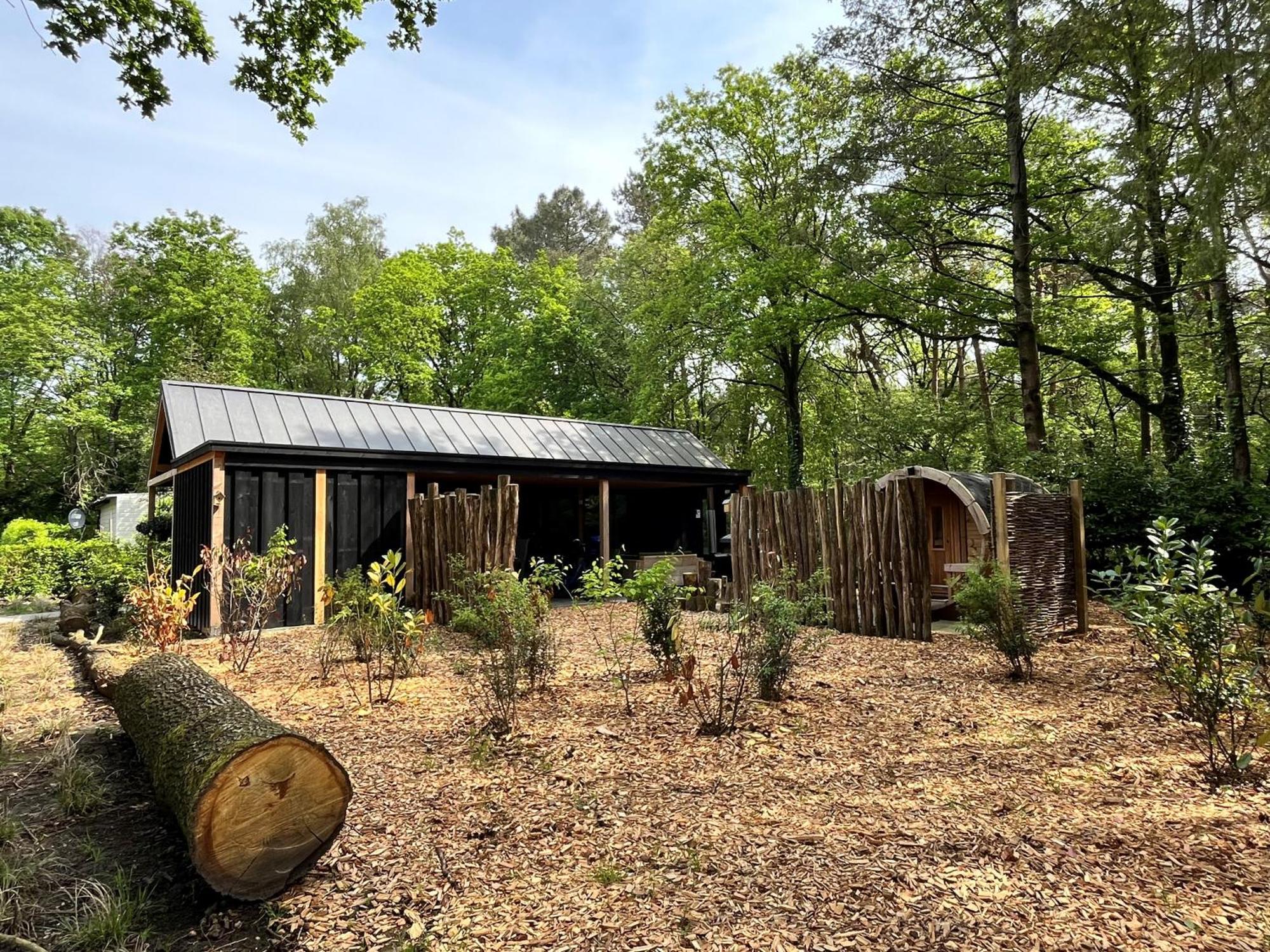 Wellness In The Woods - 4P Tinyhouse Met Prive Sauna & Hottub Diessen Luaran gambar