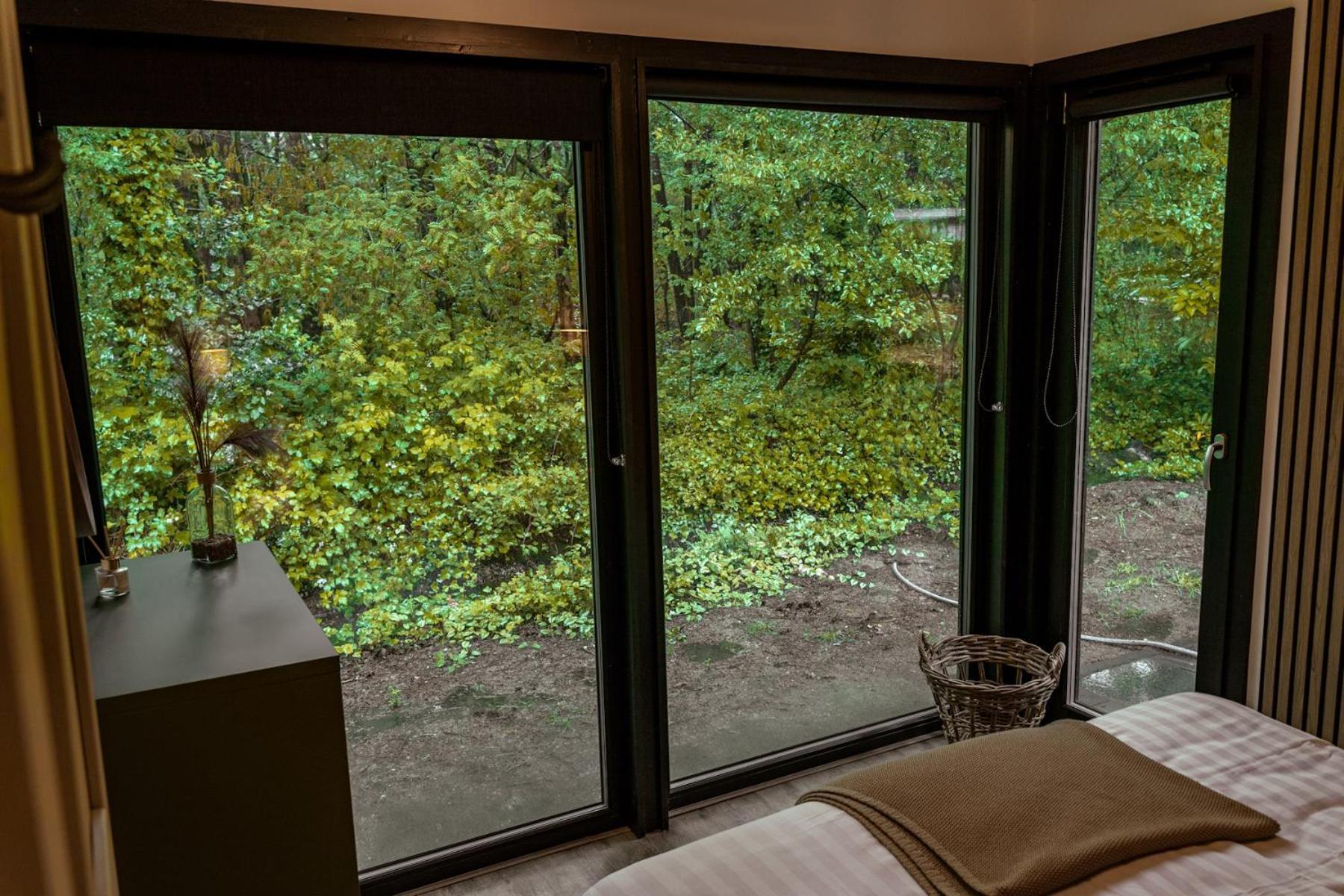 Wellness In The Woods - 4P Tinyhouse Met Prive Sauna & Hottub Diessen Luaran gambar